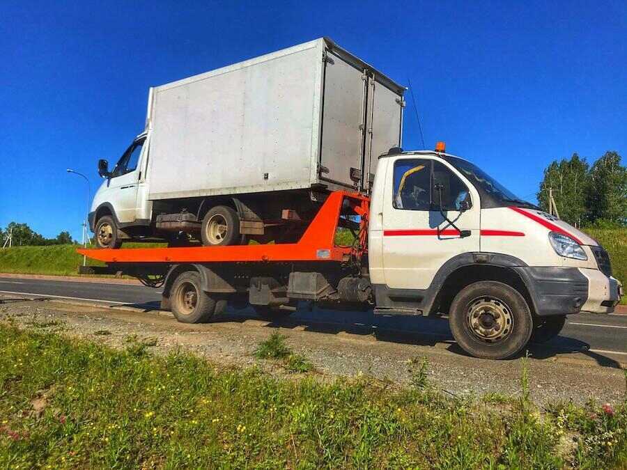 Фото эвакуации грузовки