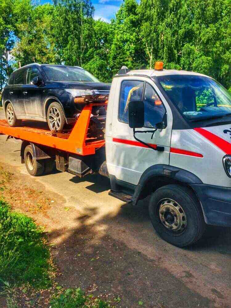 Фото эвакуации внедорожника в Кемерова