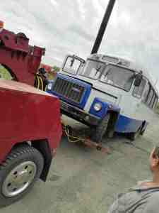 Фото эвакуации автобуса на жесткой сцепке